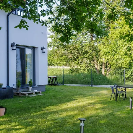 Solo Na Wyspie, Blisko Morza Sobieszewo *