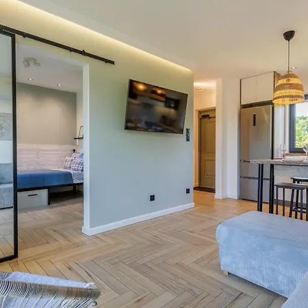 Solo Na Wyspie, Blisko Morza Sobieszewo *